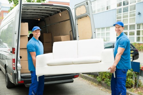 Urgent removals van serving Kensington residential streets