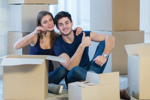 Local removal van service supporting moves in Kensington streets