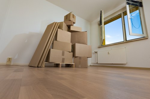 Local moving service handling narrow access in Kensington