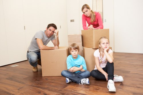 Flexible man with van service for urban Kensington properties