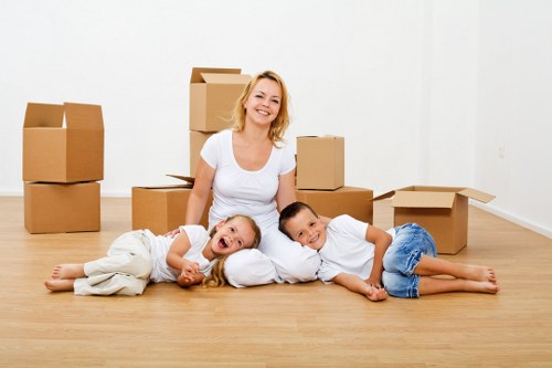 Flexible storage options for Kensington residents during moves or renovations