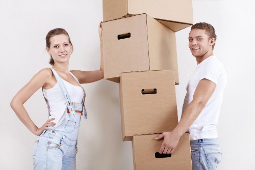 Removal truck hire for busy Kensington streets and property access